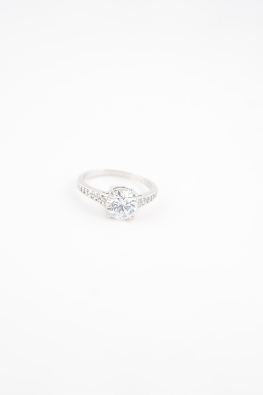 Radiantelle Luxe Ring